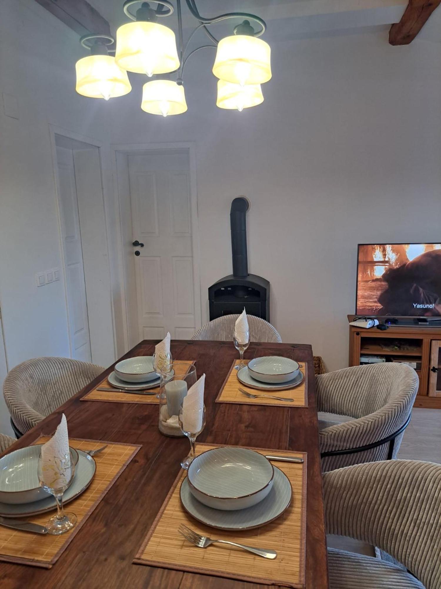 Apartman Lucia Posedarje Eksteriør bilde